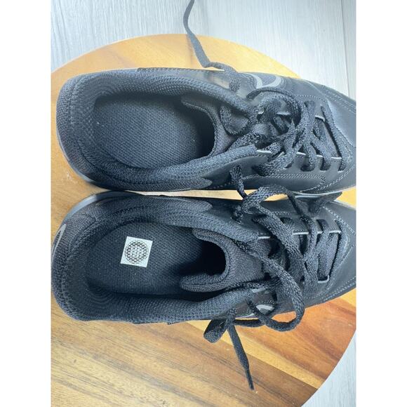 Nike DA1332-004 Tiempo Legend Black Training Indoor Soccer Shoes Boy's 5.5Y - Picture 8 of 9